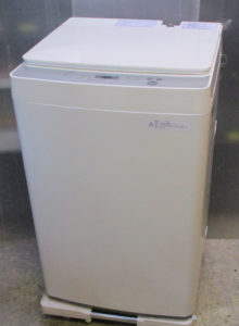 ツインバード 全自動洗濯機 KWM-EC55W　洗濯容量：5.5kg