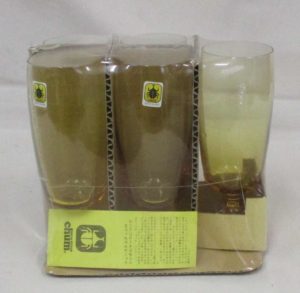 SOGAガラス　昭和レトロ　ニューステムチャム　足付グラス